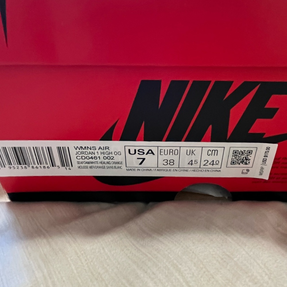 Jordan Women’s Air Jordan 1 High - Light Pink & Gray - Picture 2 of 3